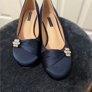 Erijunor Navy Satin Kitten Heels Size 8